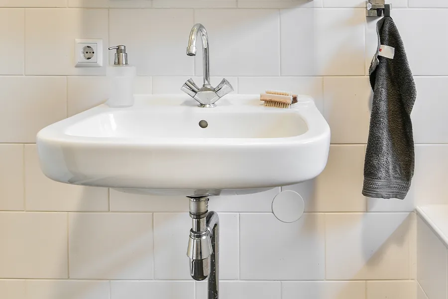 Профессиональные советы по установке раковины в ванной комнате