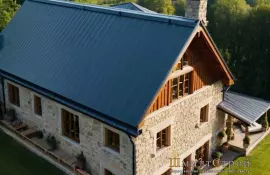 Как выбрать кровельное покрытие для крыш с устойчивостью к дождям и снегопадам