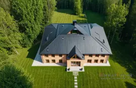 Как защитить соломенную кровлю от возгорания